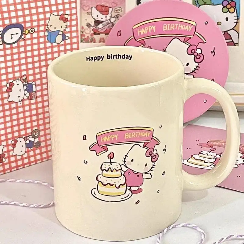 Sanrio Hello Kitty Medo Kawai Crtani Slatka Torta stakleno Keramička Šolja sa Ručkom Bubalo Anime Pliš Igračke za Djevojčice, Dječje Igračke Poklon Za Rođendan Slika 0