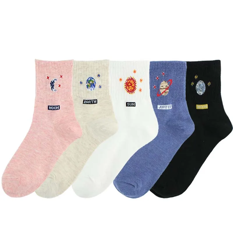 [WPLOIKJD]Koreja Harajuku Novi proizvod Kawaii Slatka Trendy ženske Čarape do gležnja Jednostavne Zabave slatka pamučne čarape s vezom u obliku Mjeseca Slika 2