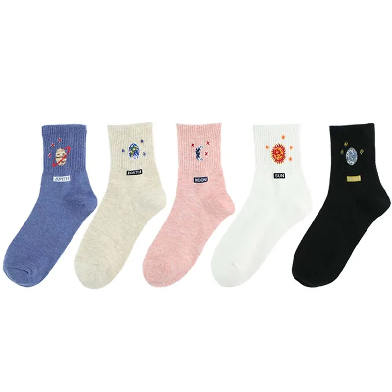 [WPLOIKJD]Koreja Harajuku Novi proizvod Kawaii Slatka Trendy ženske Čarape do gležnja Jednostavne Zabave slatka pamučne čarape s vezom u obliku Mjeseca Slika 3