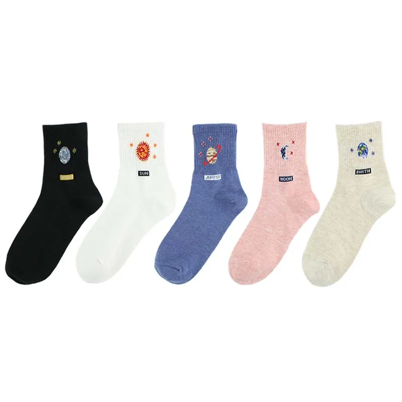 [WPLOIKJD]Koreja Harajuku Novi proizvod Kawaii Slatka Trendy ženske Čarape do gležnja Jednostavne Zabave slatka pamučne čarape s vezom u obliku Mjeseca Slika 4